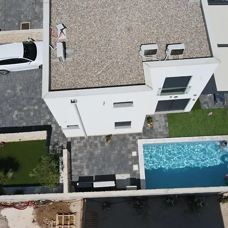 Rd - Private Paradise With Pool & Garden Mandre